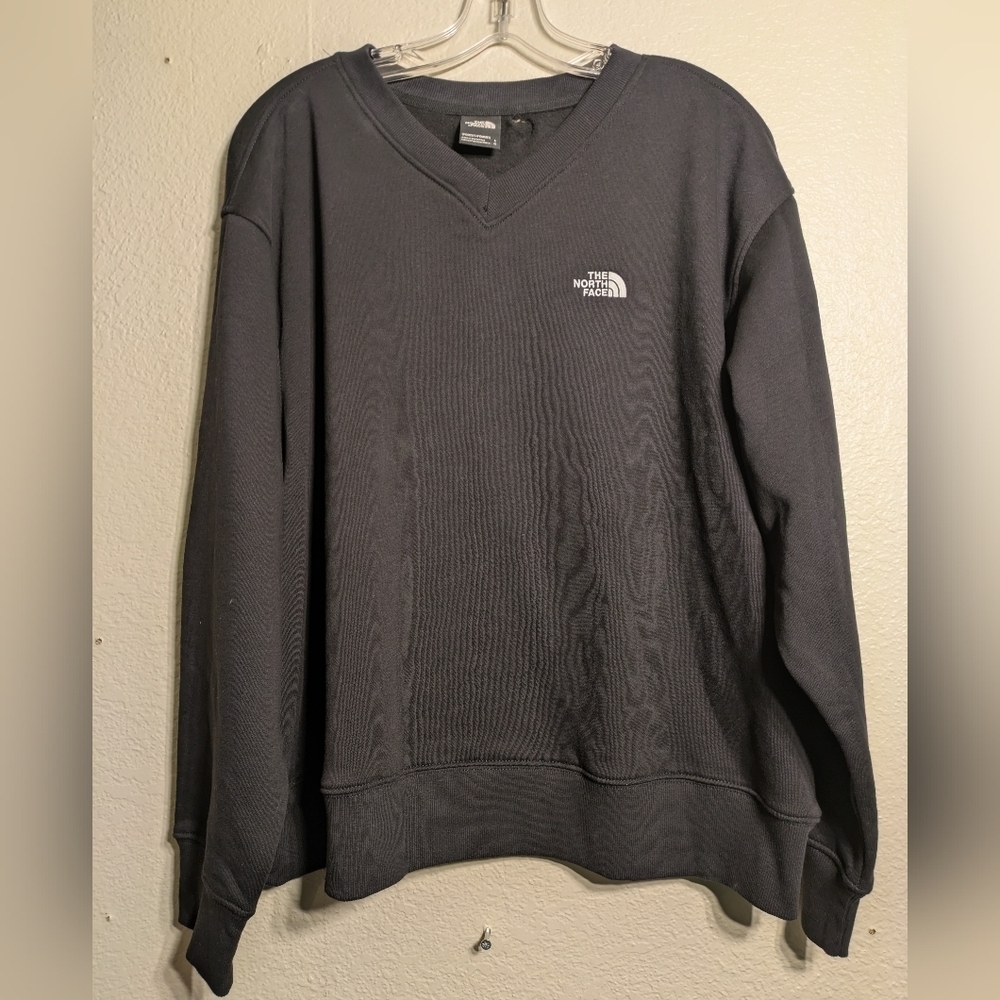 The North Face Men's Black Sweater Size Large Pre-owned Hole Back Neck